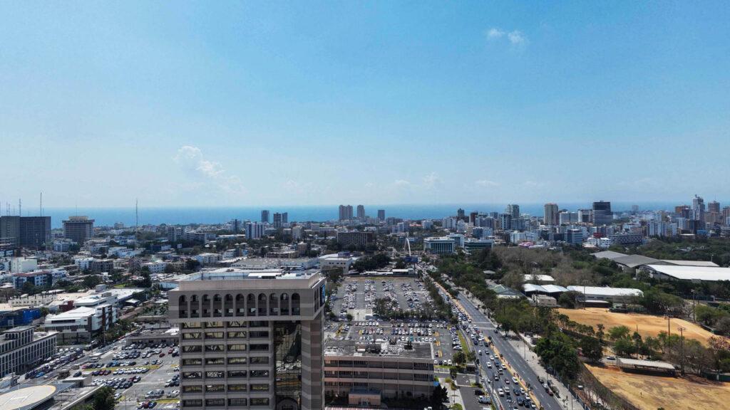 Vista hacia el mar, desde el piso 17 de la torre Sunset Suite